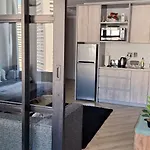 1501 Golden Thibault